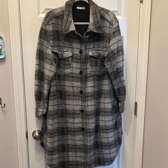Dex Jackets & Blazers - Dex Gray Plaid Button-Up Shacket